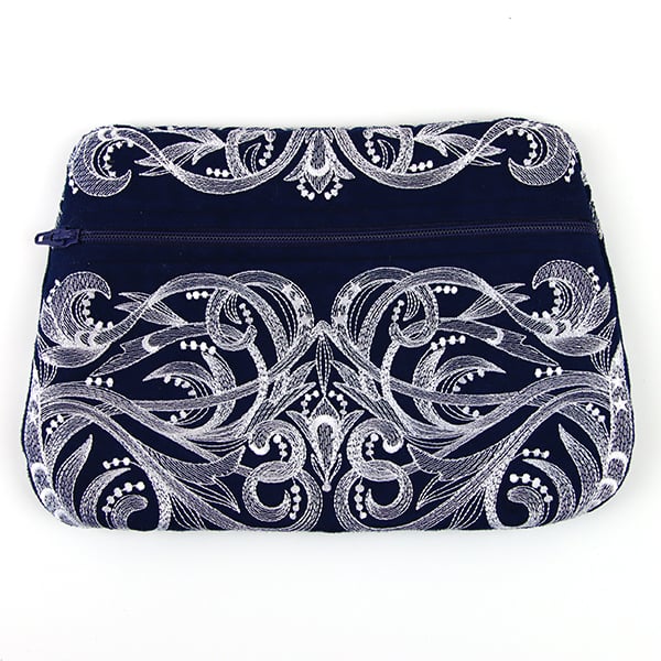 Moonlit Magic Lined Zipper Pouch (In-the-Hoop)