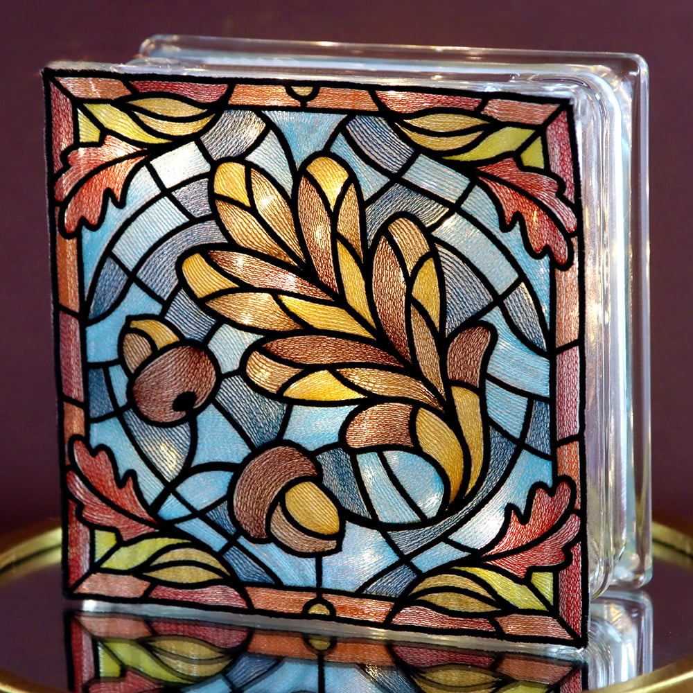 Glass Block tutorial - image features - oak leaf design on block