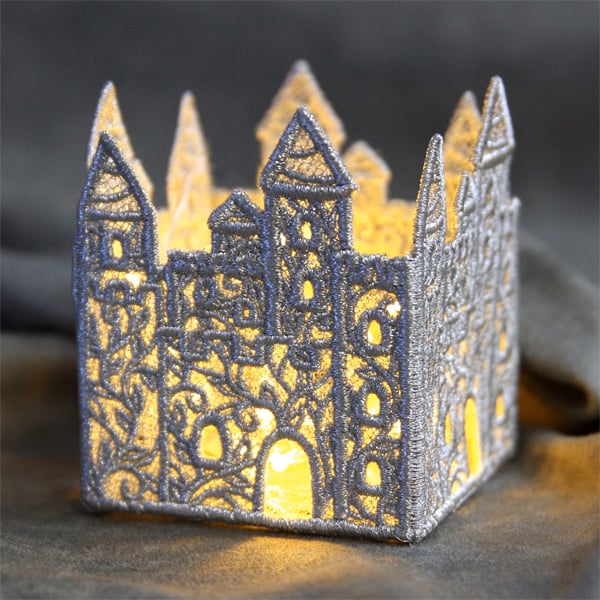 Image features - freestanding lace castle